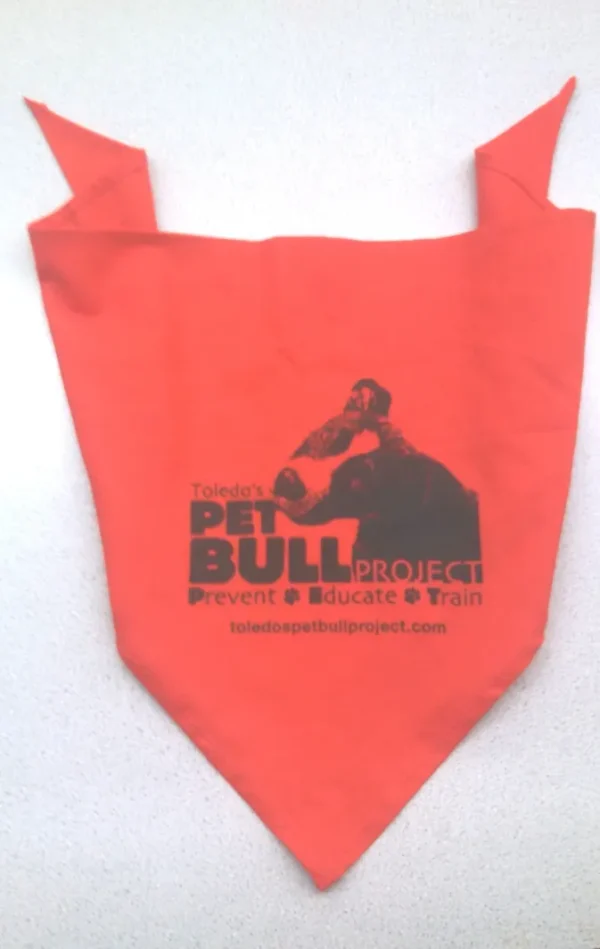 A red bandana with the words " pit bull project " on it.